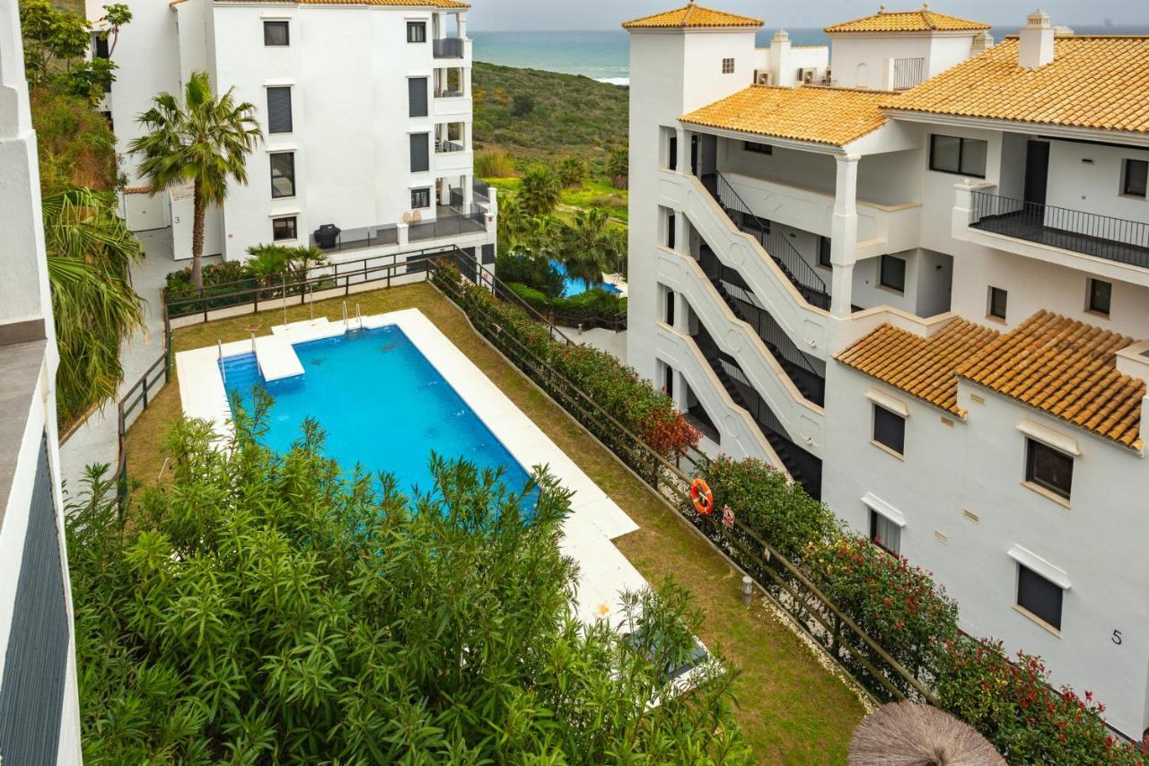 Luxurious With Sea Views Blue B2-103